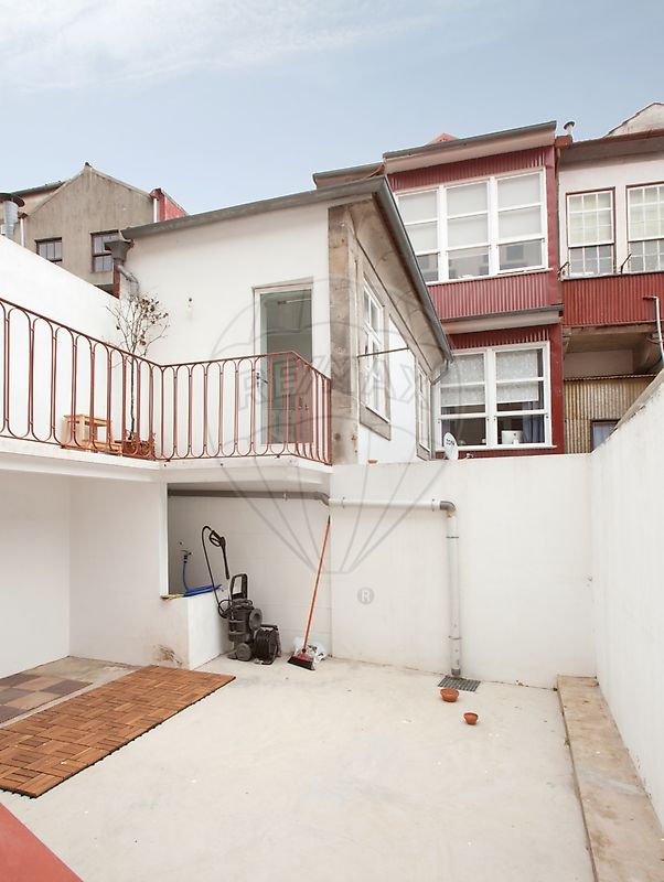 listing 121491735-53 picture-0