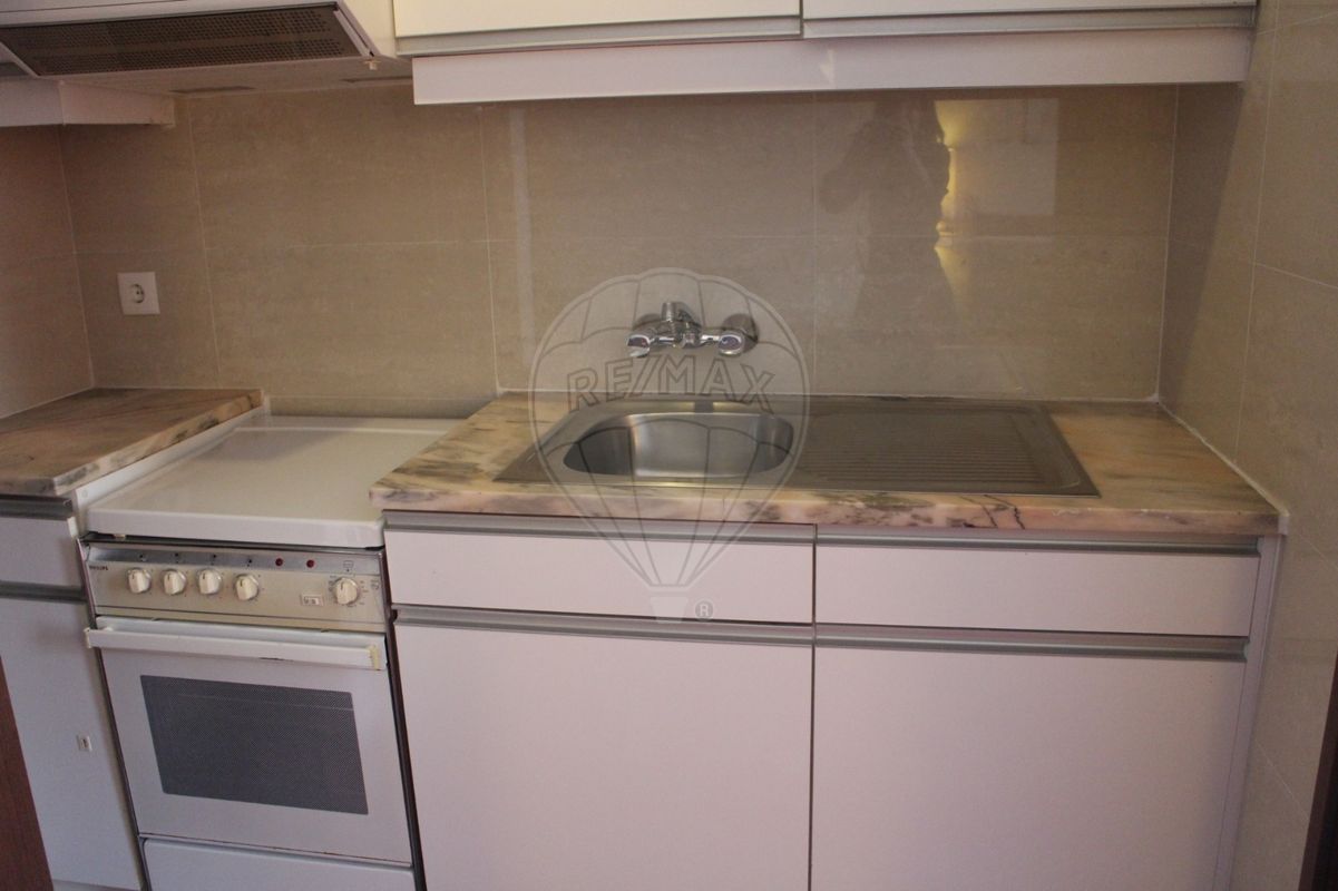 listing 121491126-244 picture-0