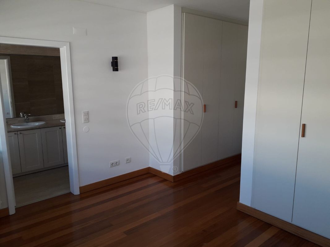 listing 121491883-20 picture-0