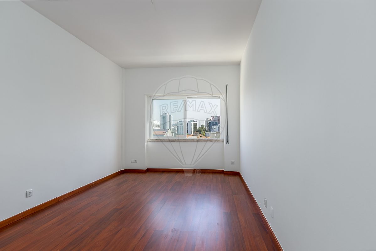 listing 121491508-122 picture-0