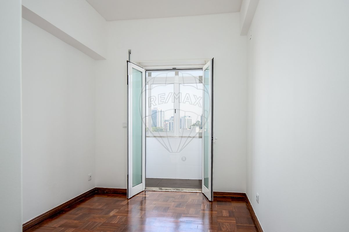 listing 121491508-122 picture-0