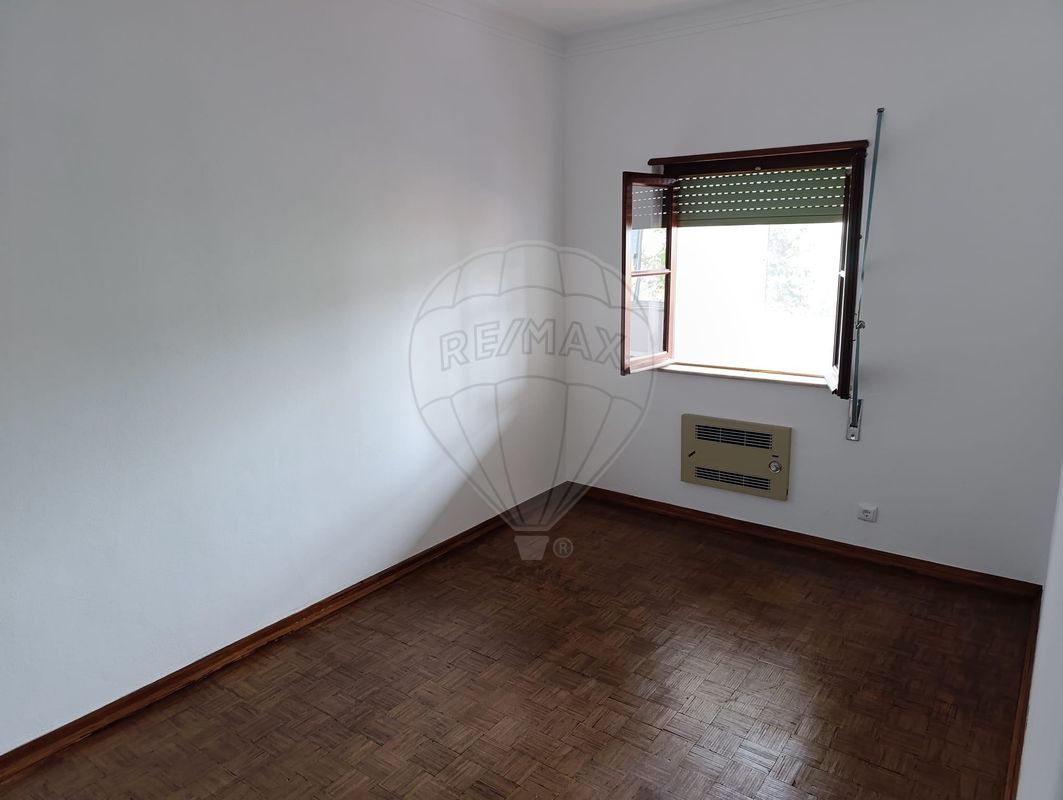 listing 121491815-57 picture-0