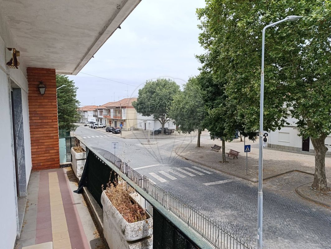 listing 121491815-57 picture-0
