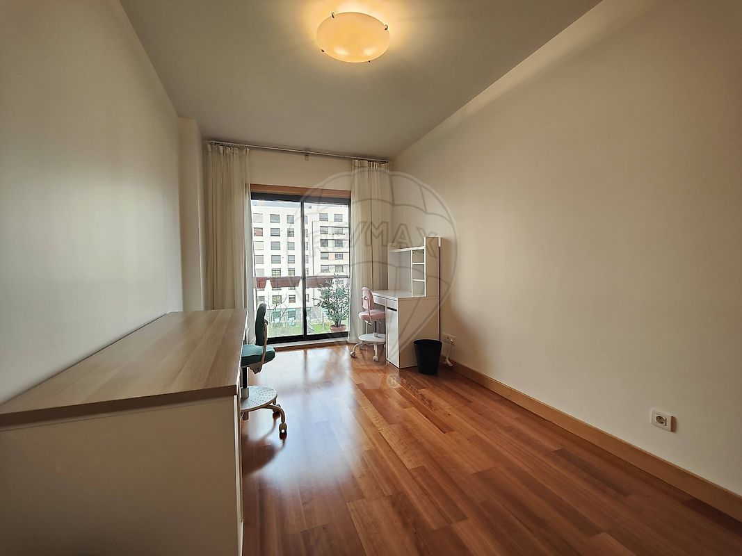 listing 121491815-60 picture-0