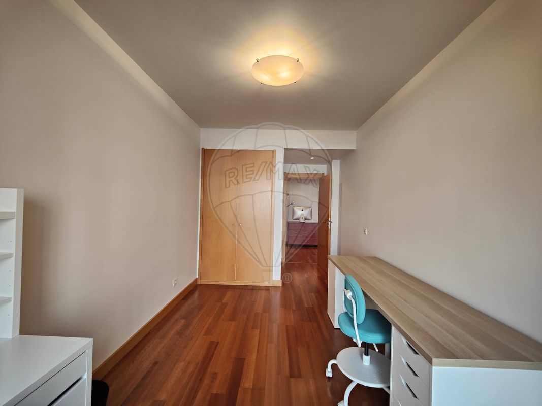 listing 121491815-60 picture-0