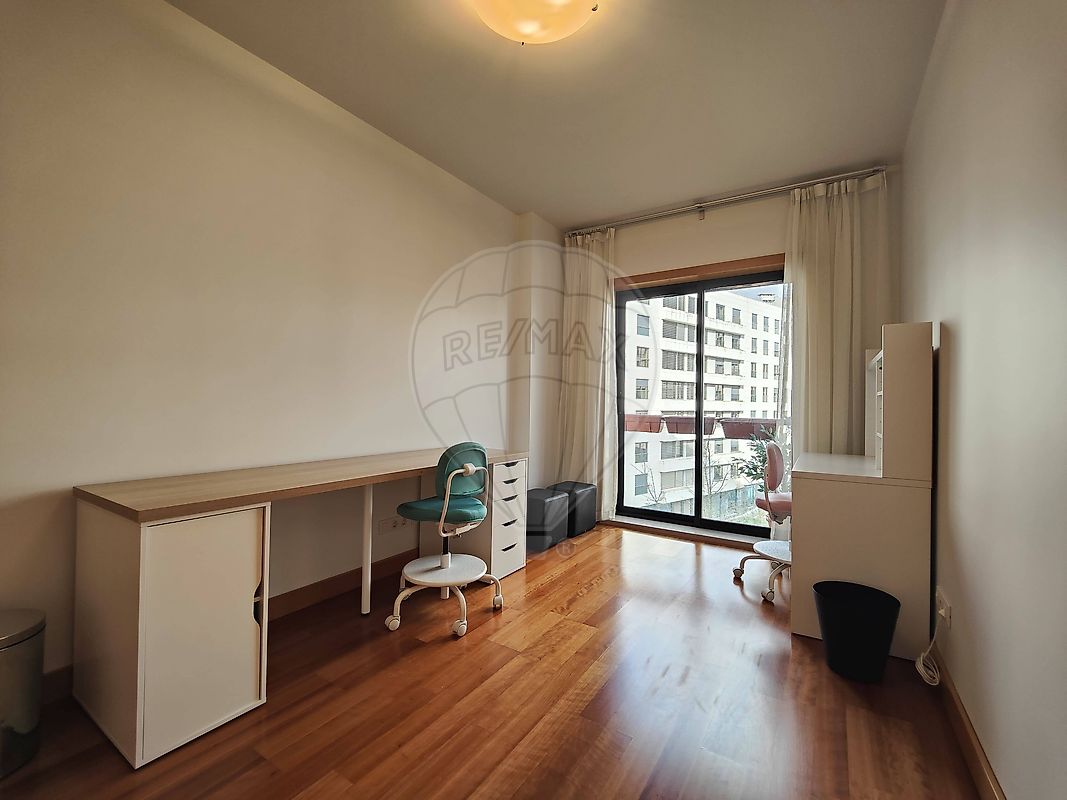 listing 121491815-60 picture-0