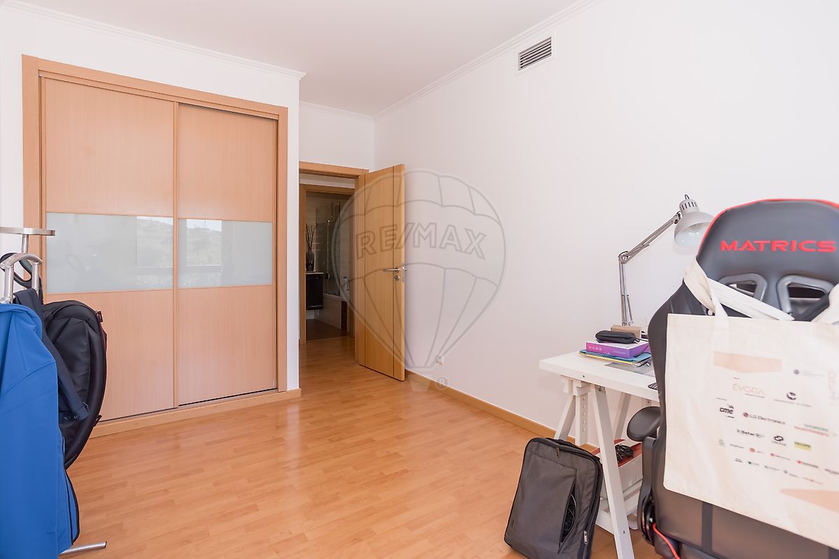 listing 121491740-38 picture-0