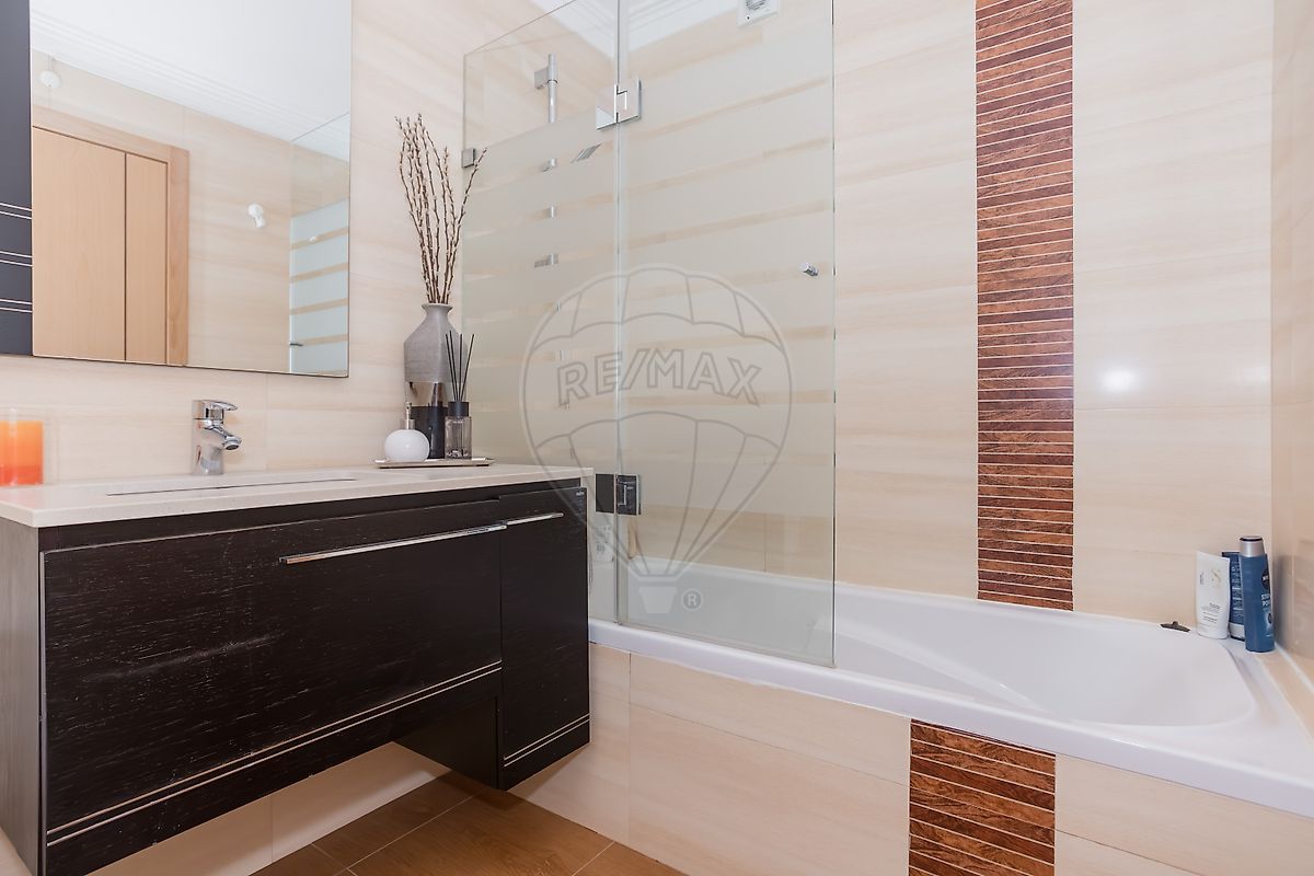 listing 121491740-38 picture-0