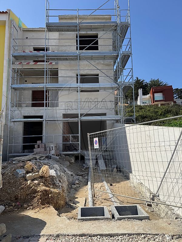 Moradia T3 à venda em Oeiras