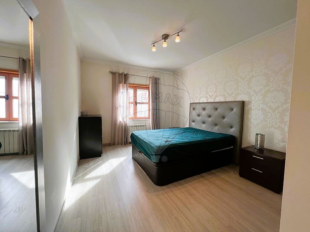 Apartamento T2 à venda em Amadora