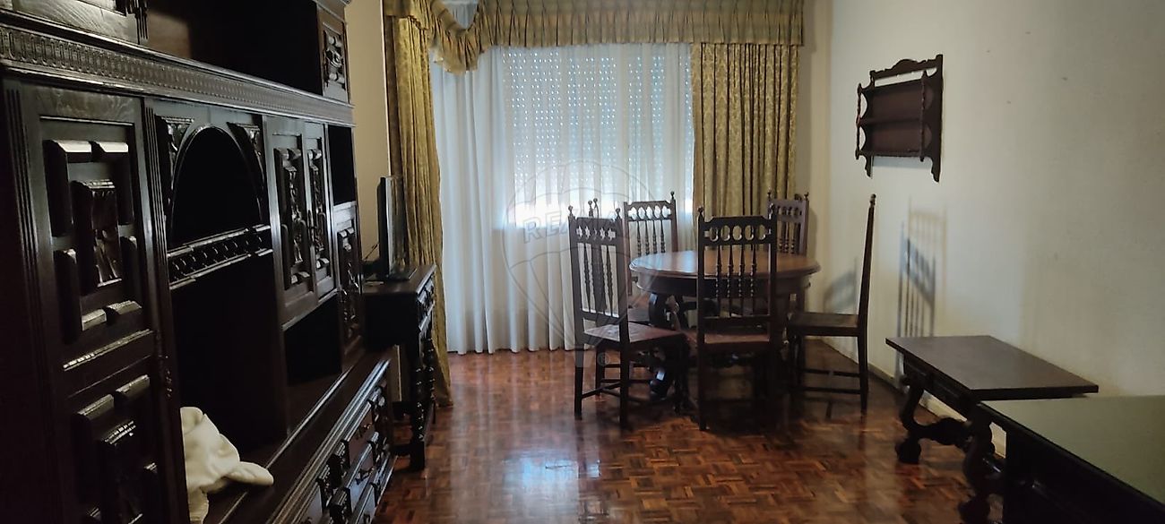 Apartamento T3 para arrendar em Sintra