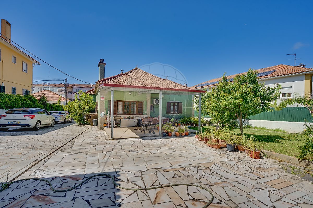 Apartamento T5 à venda em Sintra