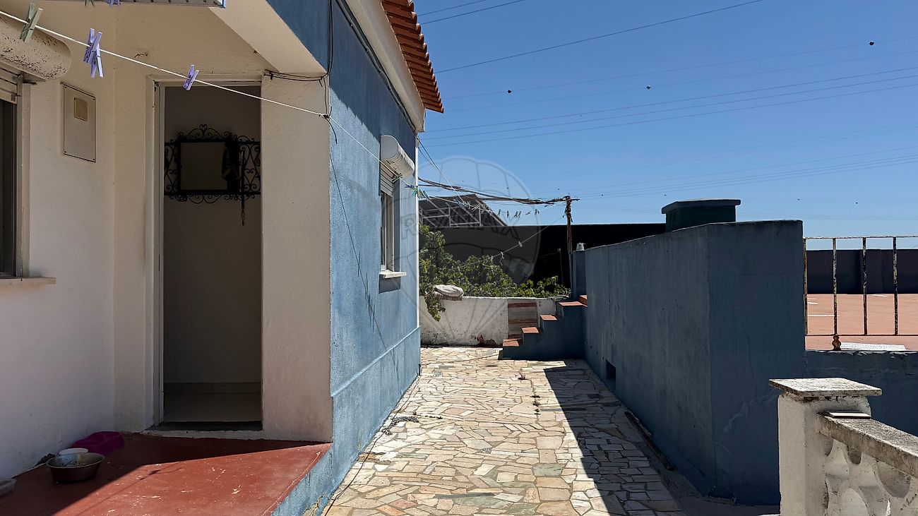 Moradia T2 em Queluz e Belas, €275.000