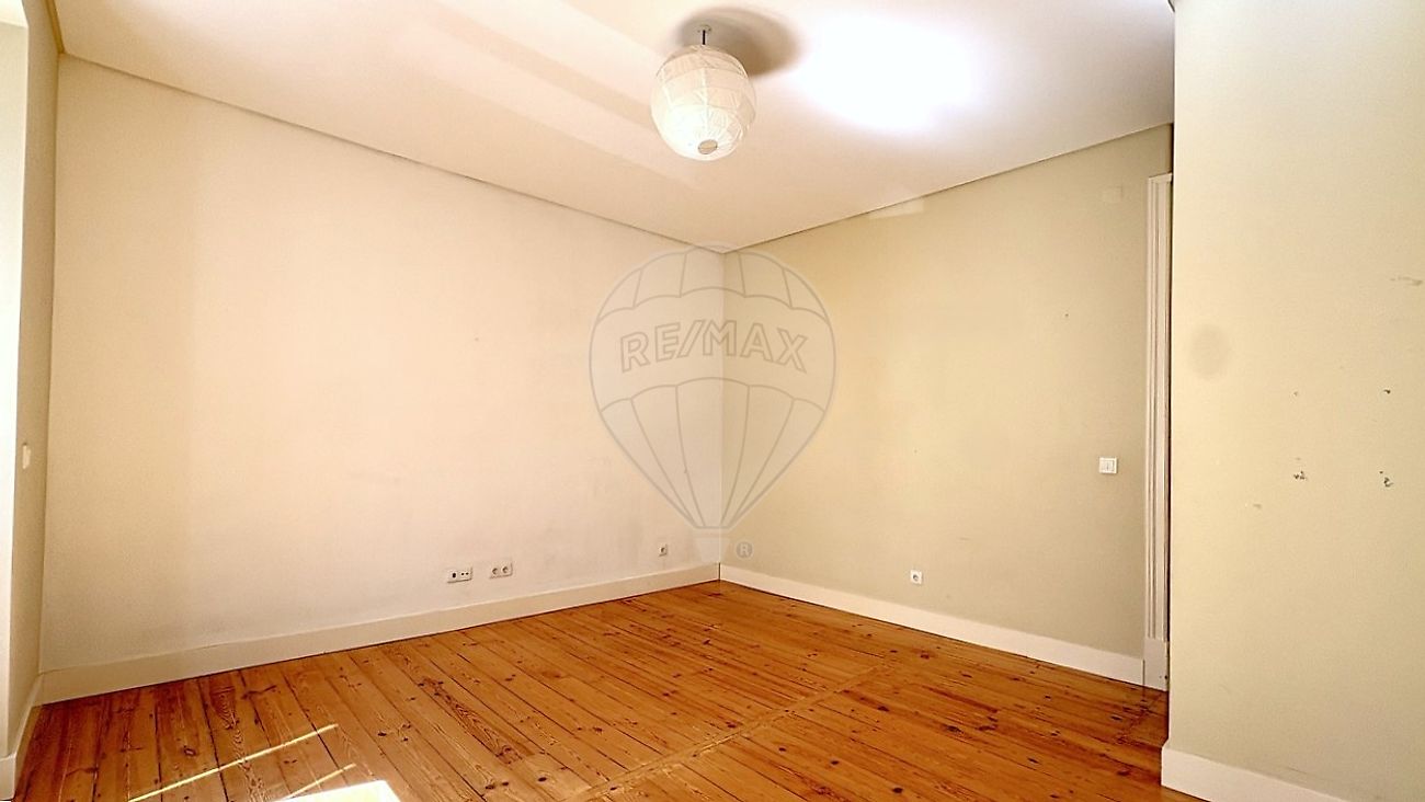 Apartamento T3 à venda em Santo António, Lisboa — foto 3