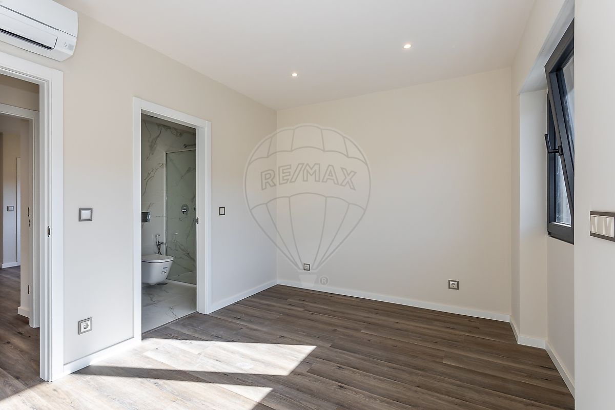 Apartamento T4 à venda em Almada, Cova da Piedade, Pragal e Cacilhas, Almada — foto 34
