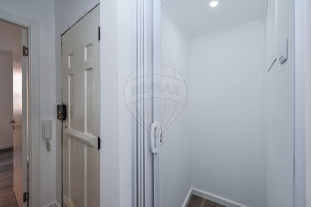 Apartamento T2 à venda em Santa Maria Maior, Lisboa — foto 23