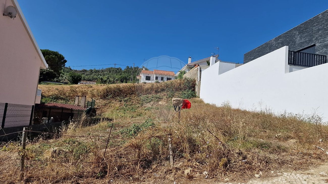 Land for sale in Vila Franca de Xira, Portugal — €56,000