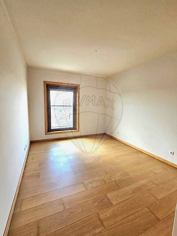 listing 121511515-16 picture-0