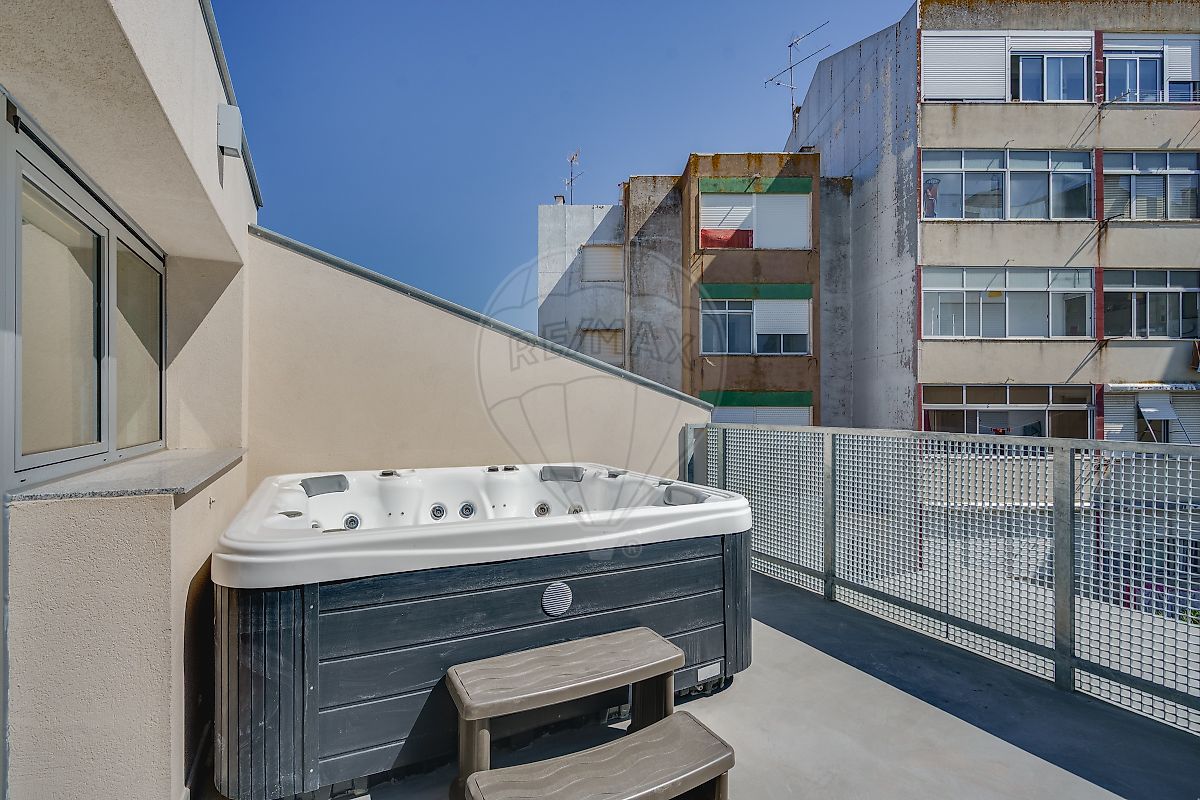 Apartamento T1 em Sacavém e Prior Velho, €349.000