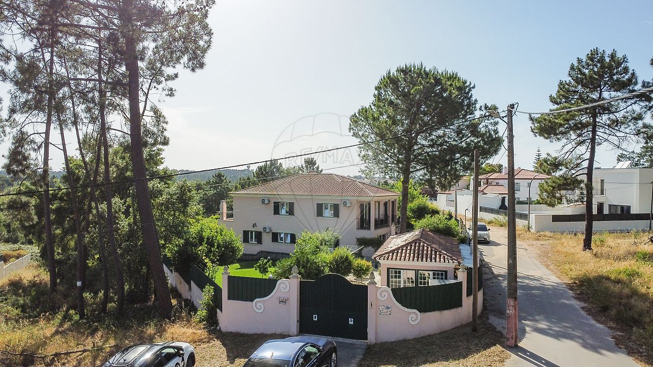 Moradia T5 à venda em Setúbal