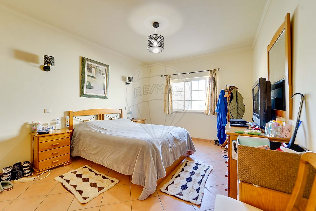listing 121601208-57 picture-0