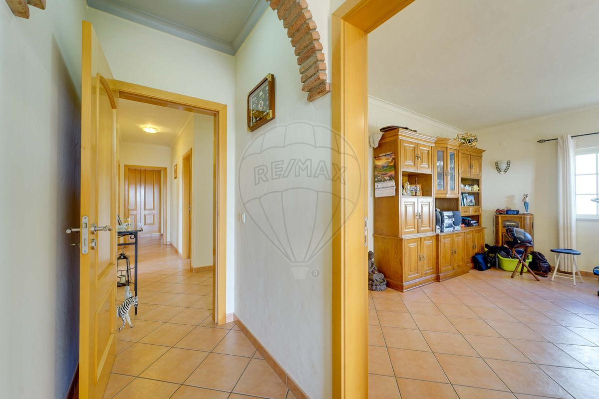 listing 121601208-57 picture-0