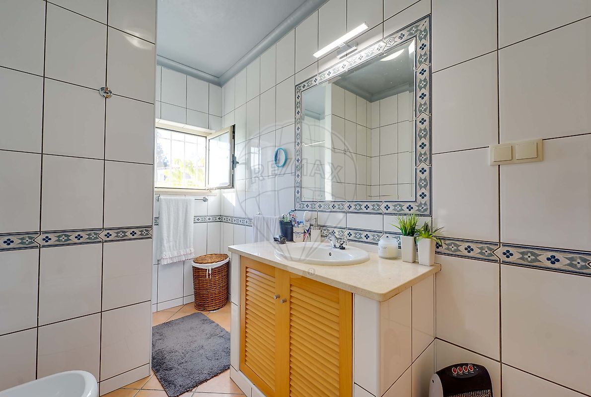 listing 121601208-57 picture-0