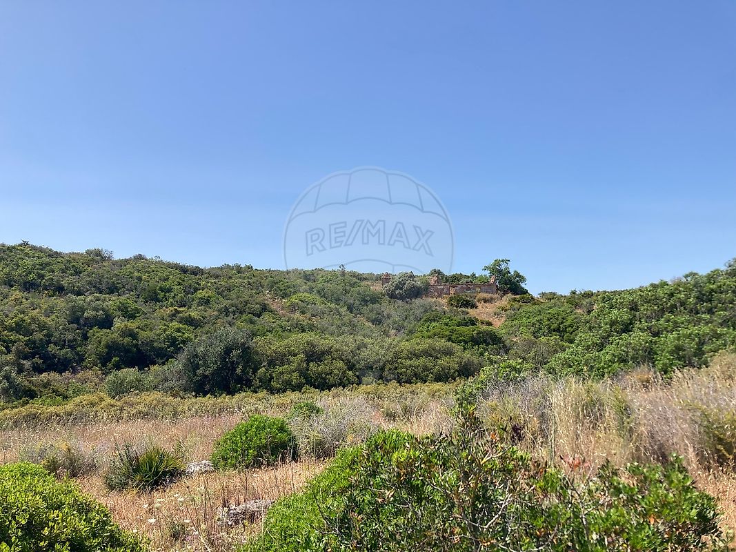 Land for sale in Lagos, Portugal — €950,000