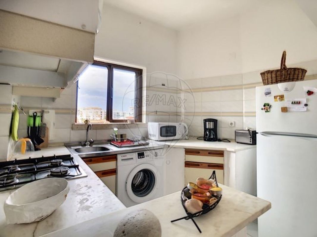 listing 121601208-73 picture-0