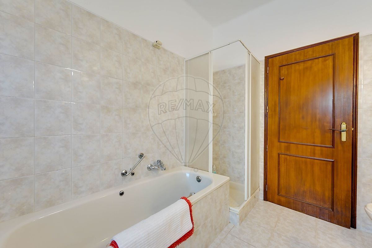 listing 121601119-210 picture-0