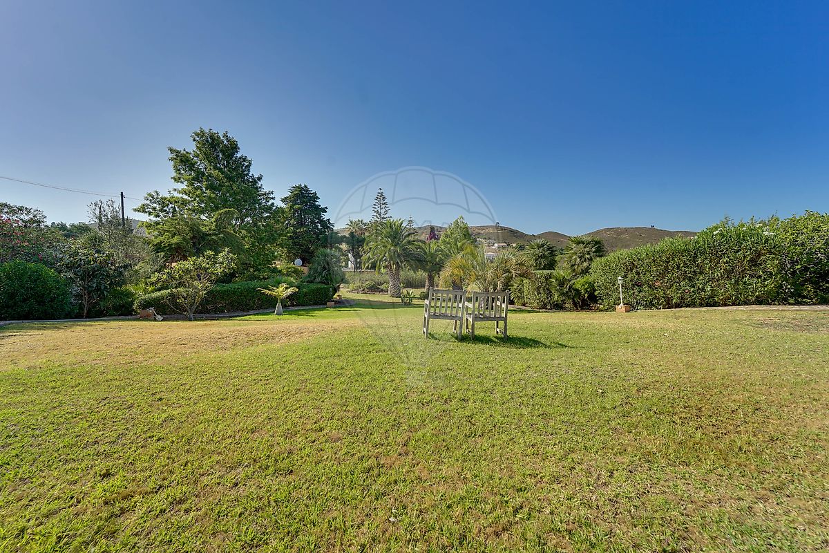 listing 121601119-210 picture-0