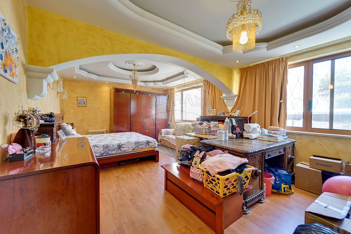 listing 121601119-210 picture-0