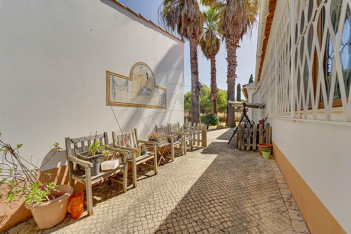 listing 121601119-210 picture-0