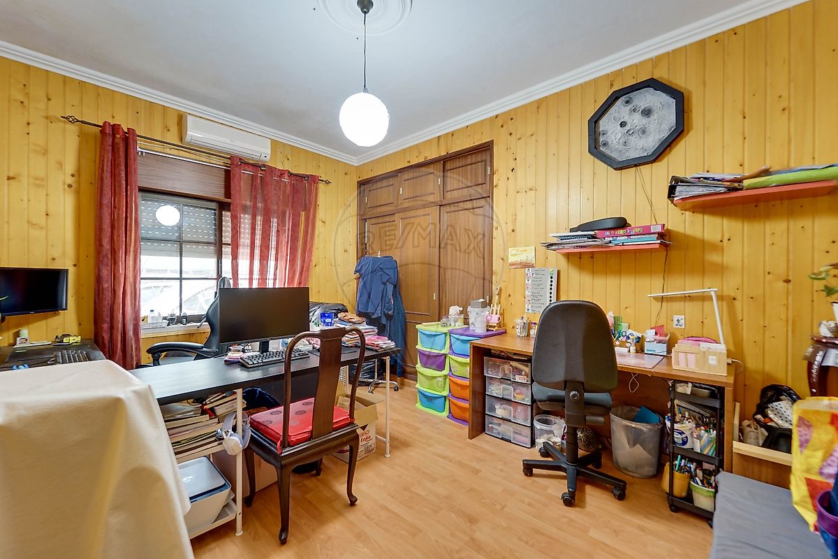 listing 121601119-210 picture-0