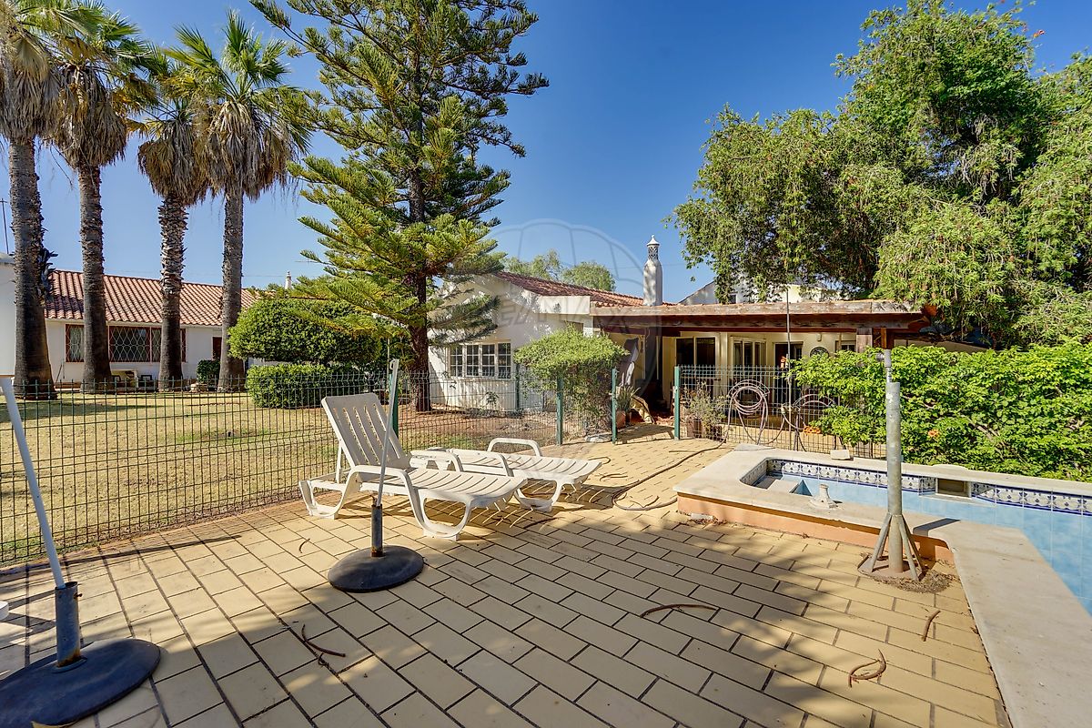 listing 121601119-210 picture-0