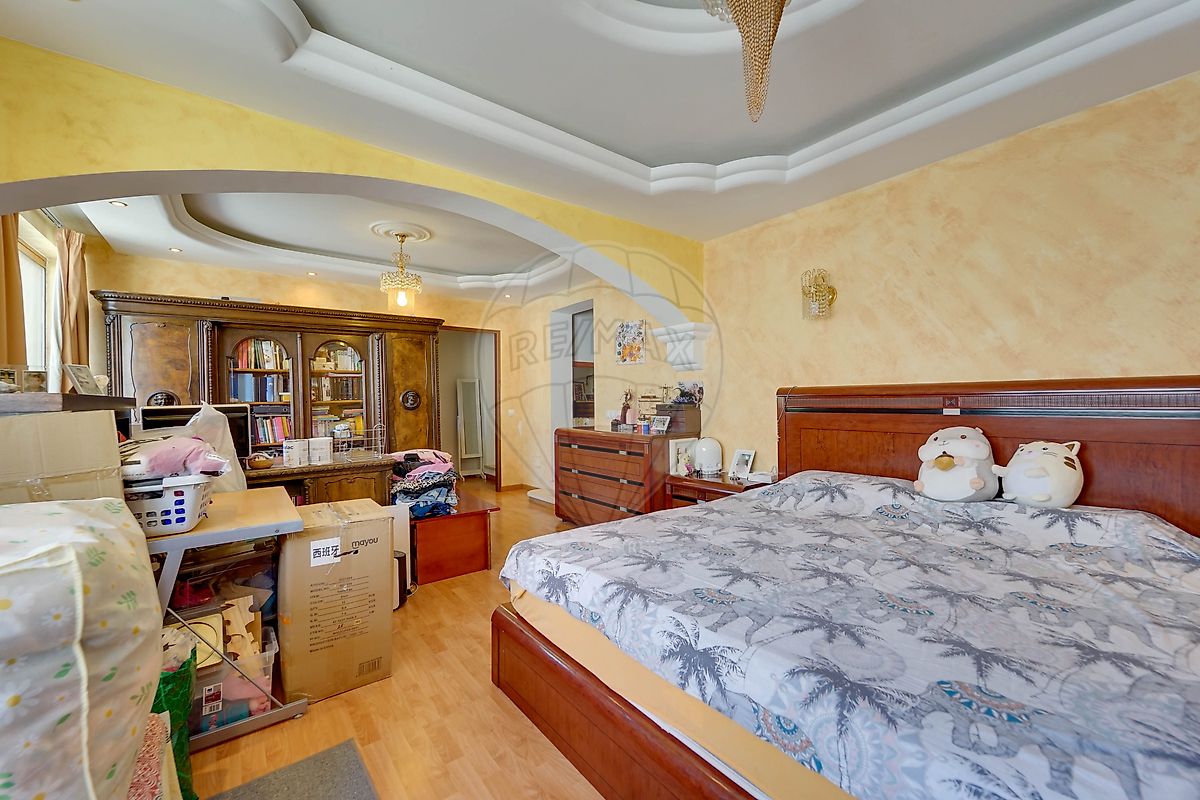 listing 121601119-210 picture-0