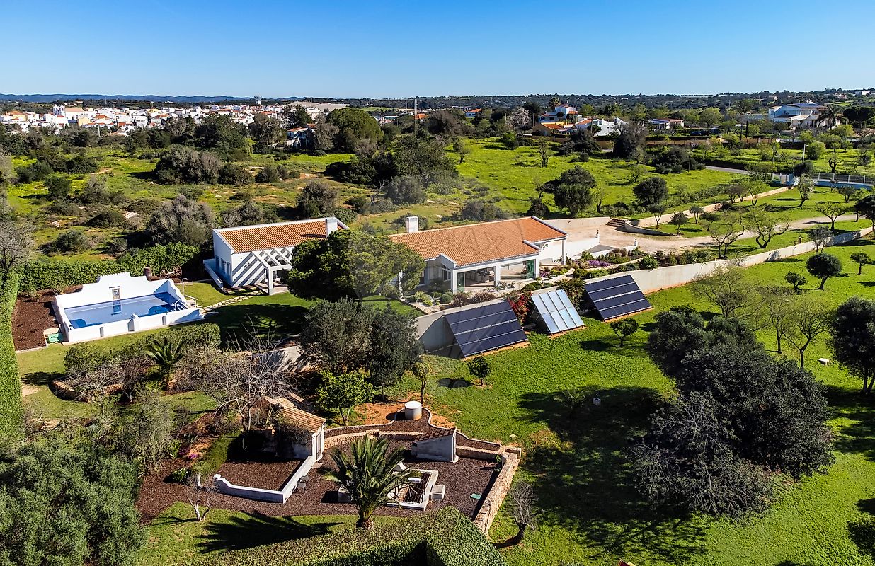 Moradia T5 à venda em Lagoa (Algarve)