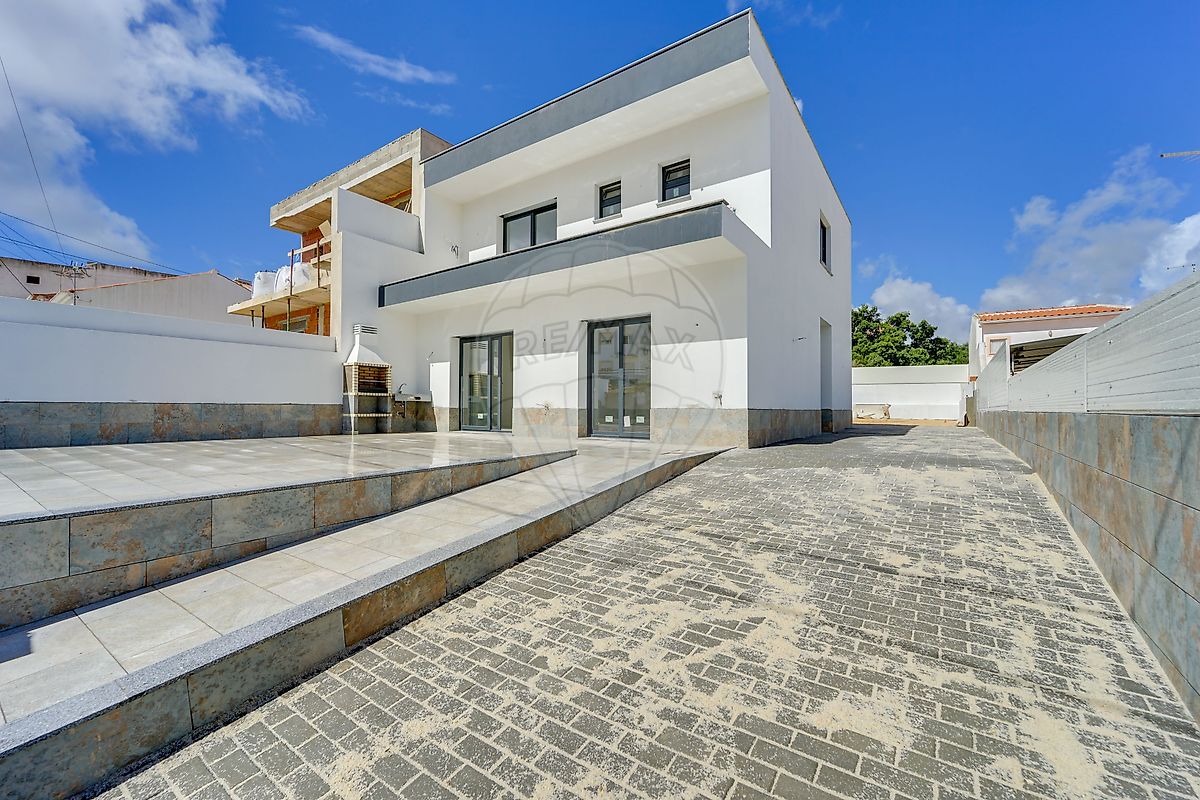 Moradia T3 à venda em Silves