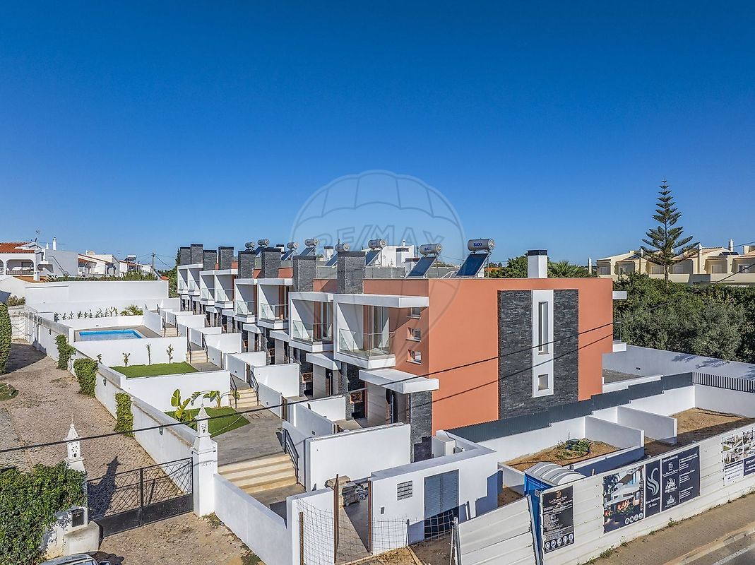 Moradia T3 à venda em Albufeira
