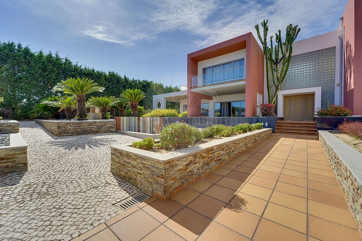 Apartamento T6 à venda em Lagoa (Algarve)