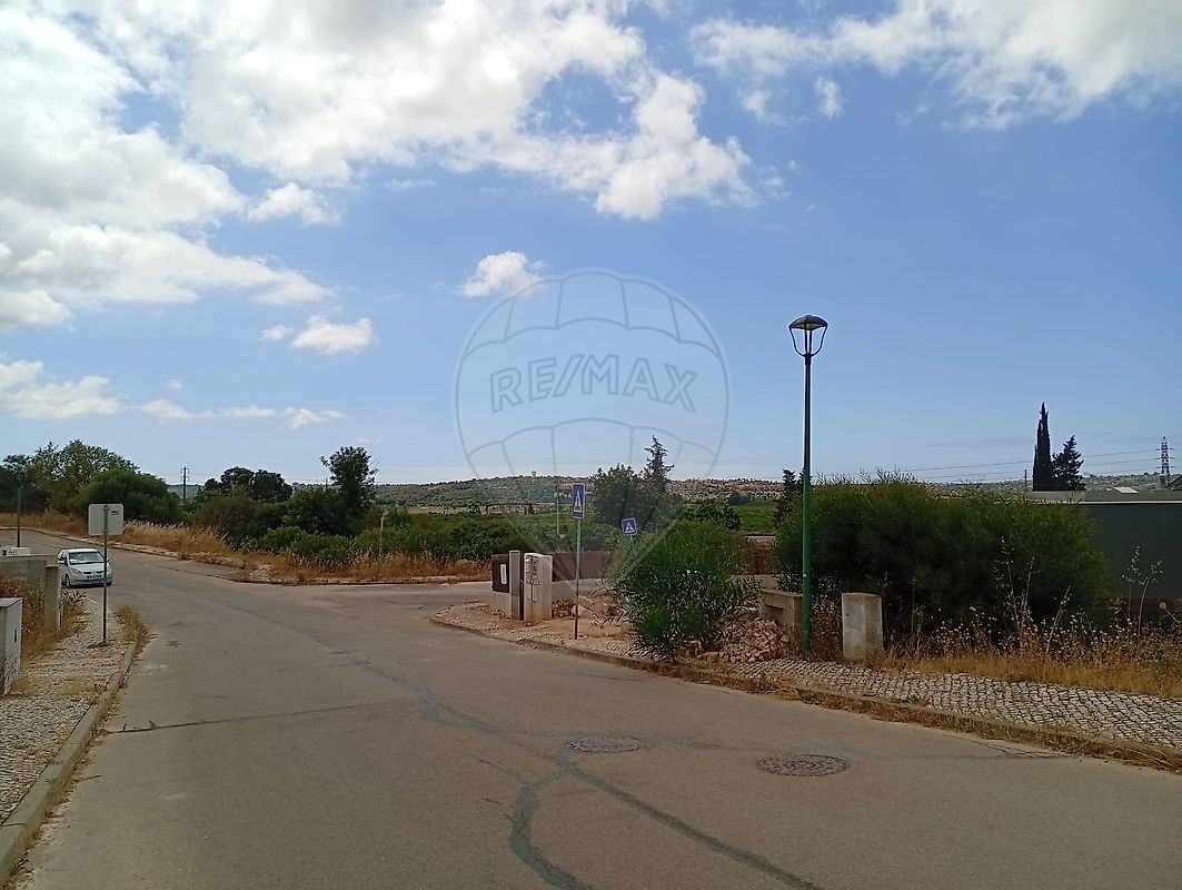 Terreno - Alcantarilha e Pêra, Silves, Faro