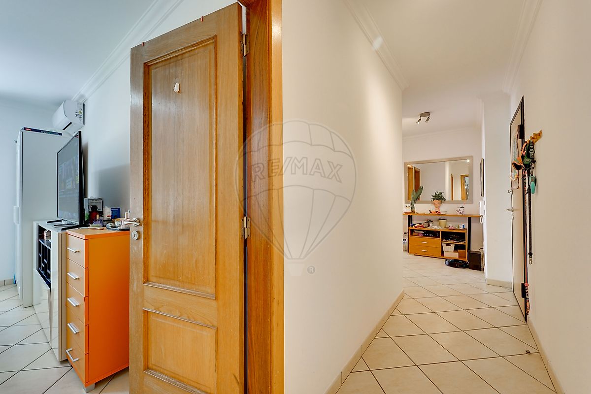 Apartamento T2 à venda em Estômbar e Parchal, Lagoa — foto 10