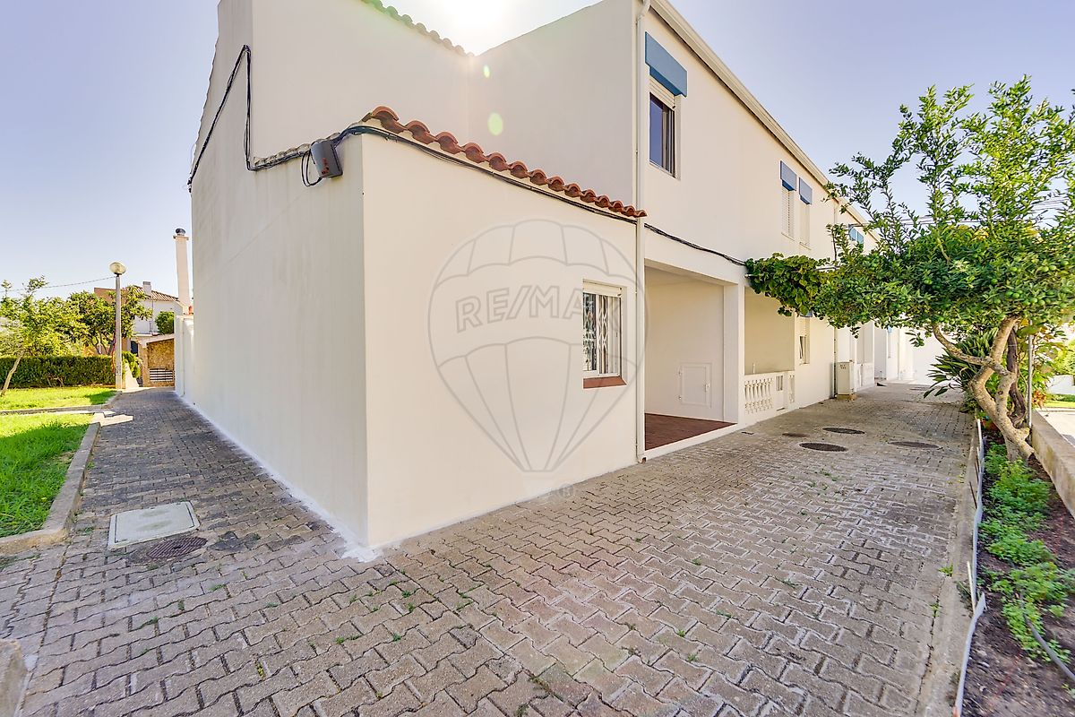 Apartamento T3 à venda em Silves