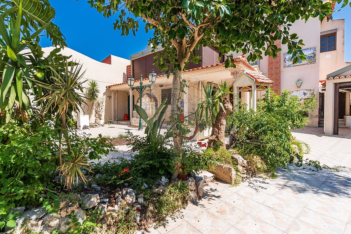 Moradia T4 para venda