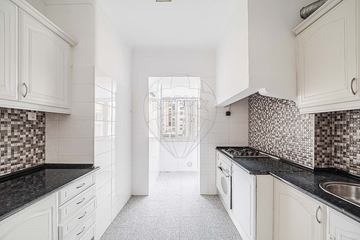 Apartamento T2 em Queluz e Belas 2