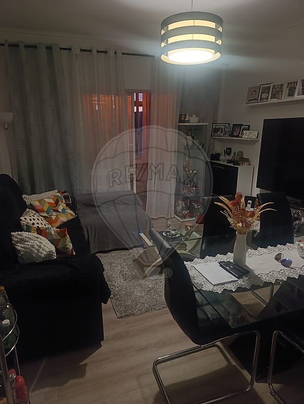 Apartamento T2 à venda em Sintra