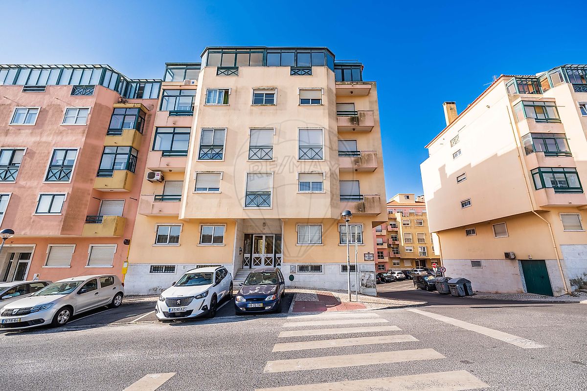 Apartamento T1 à venda em Sintra