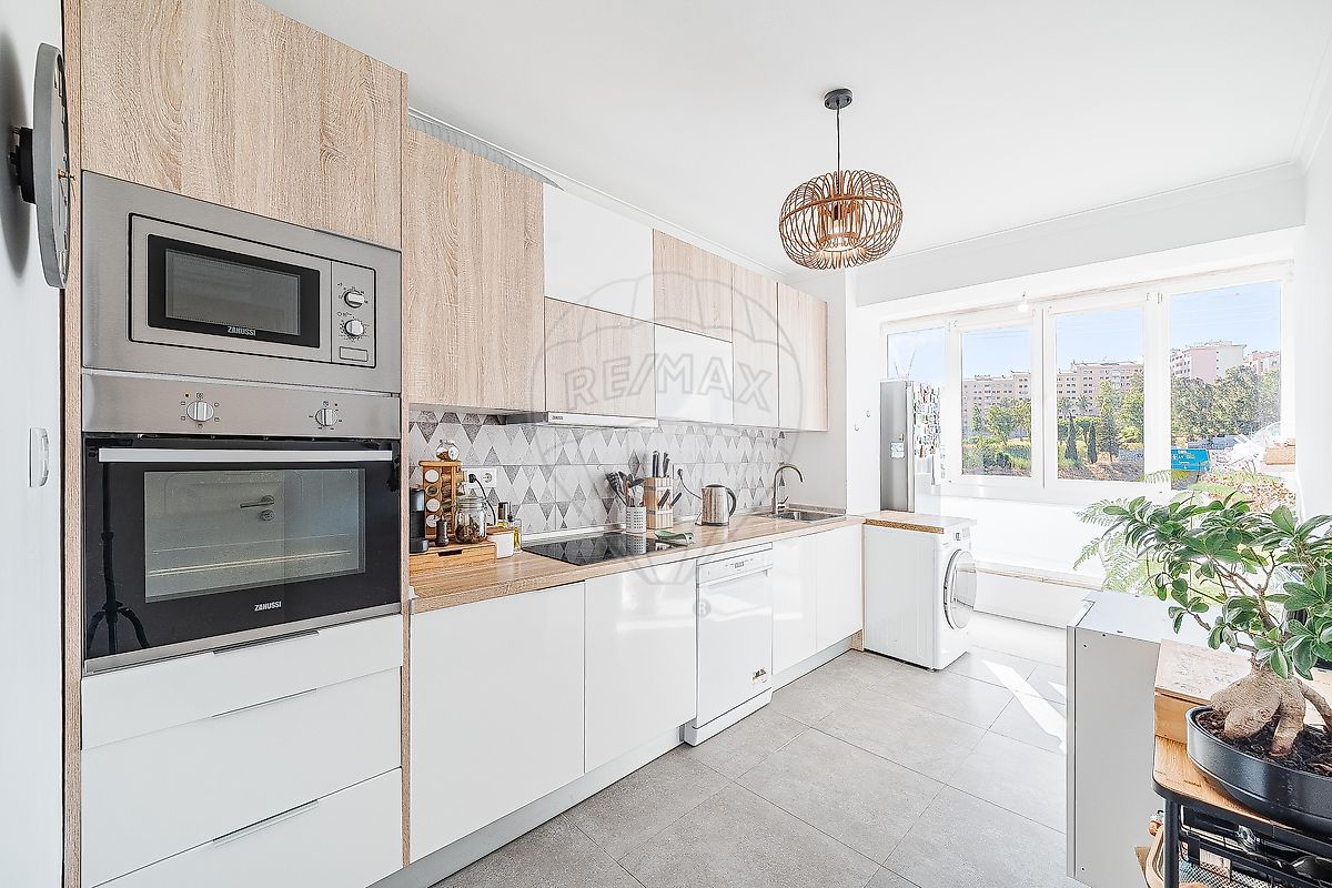 Apartamento T2 à venda em Odivelas