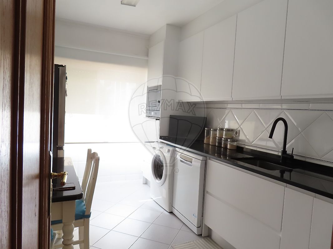 Apartamento T3 à venda em Massamá e Monte Abraão, Sintra — foto 12