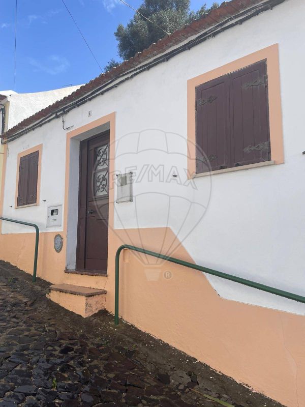 Moradia T2 para venda